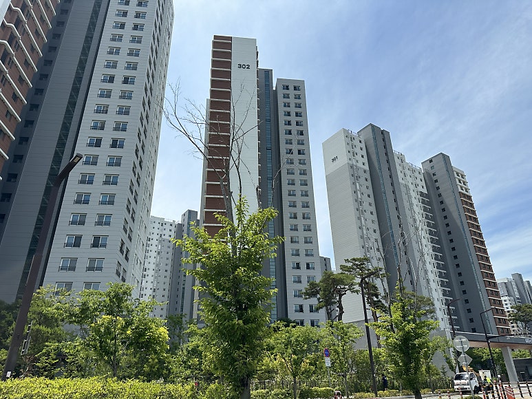 화성 단열필름 눈부심 때문에 고생하시는 부모님을 위한 창문썬팅